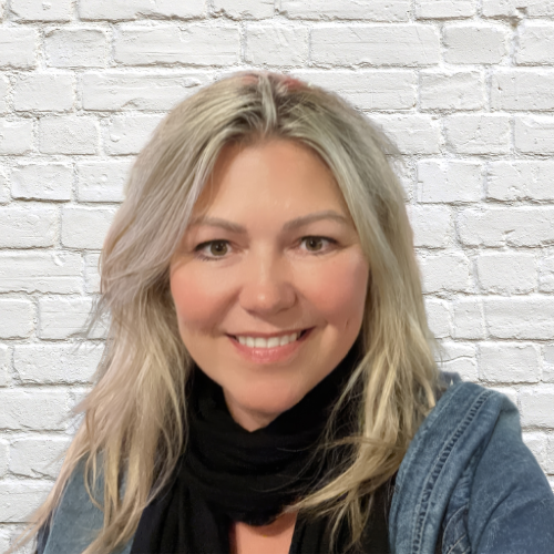 Lauralee Guthrie — Author of Wild Intelligence™ and founder of Wildlight Ventures